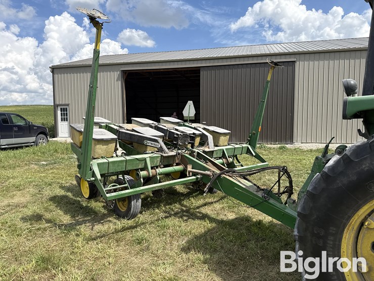 john-deere-7000-image-3