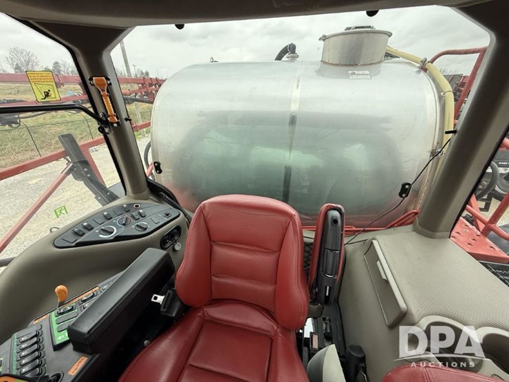 2020-case-ih-trident-5550-image-46