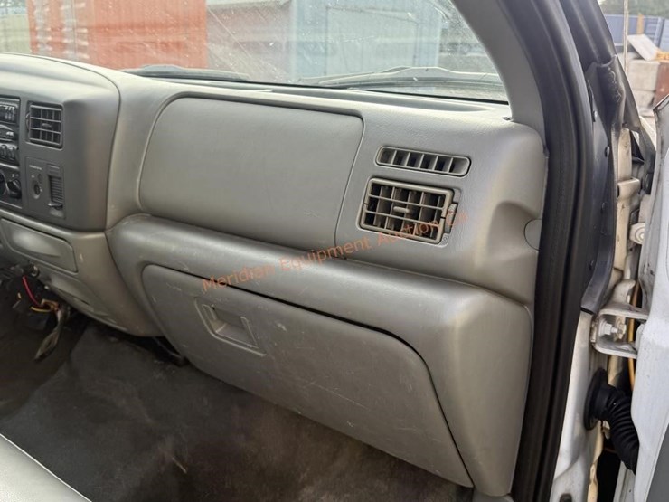 2004-ford-f350-image-31