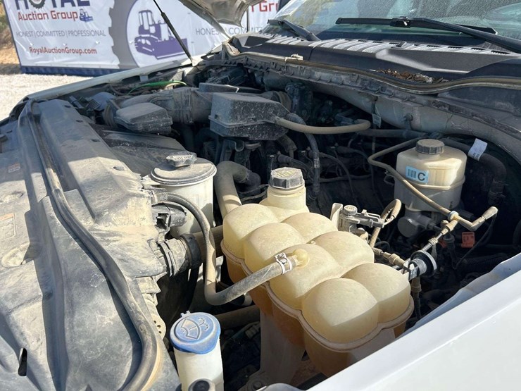 2022-ford-f250-xl-image-7