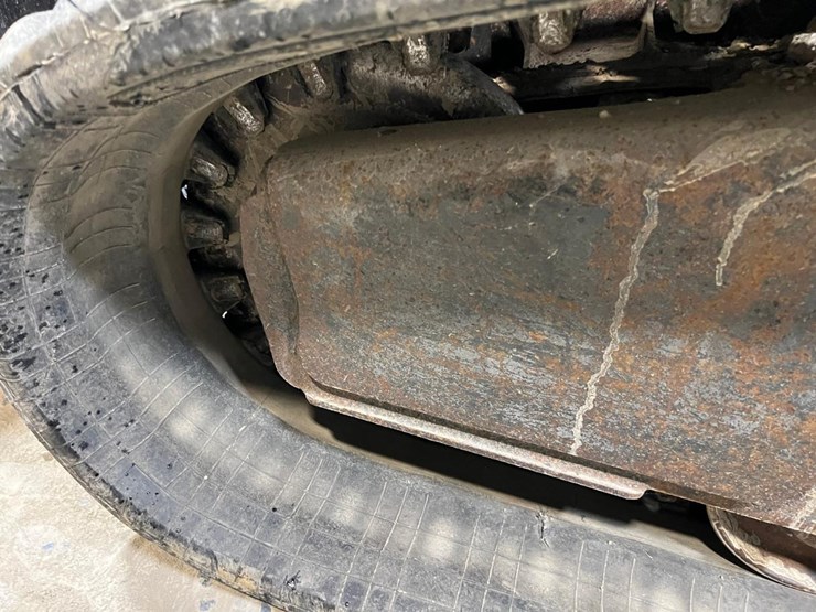 bobcat-t630-image-13