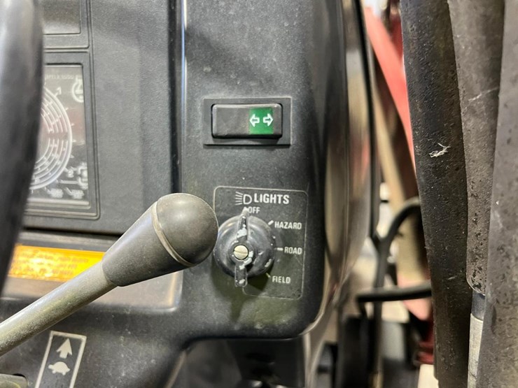 case-ih-3220-image-26