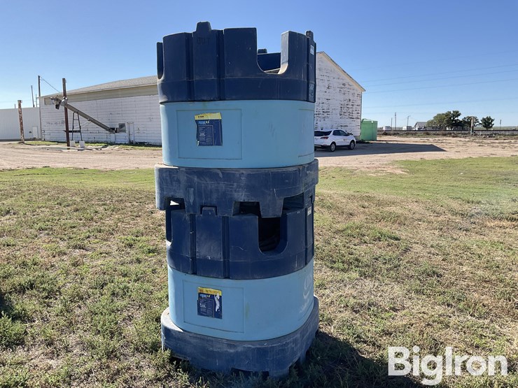 bonar-b120-gallon-liquid-fertilizer-poly-shuttles-image-6