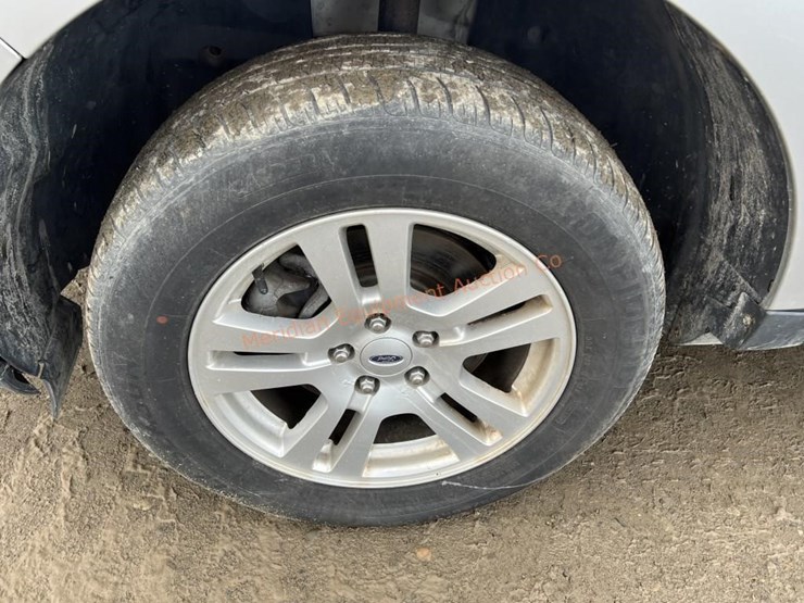 2011-ford-edge-image-9