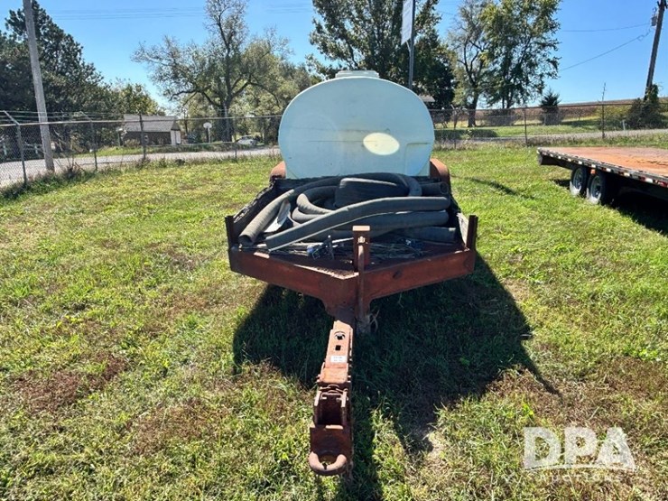 liquid-nurse-trailer-(gp11714)-image-2