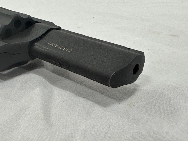 #2025-00067-•-taurus-942m-revolver-image-41