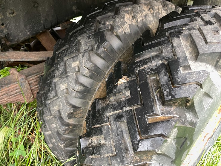 #8043-•-1981-chevy-custom-deluxe-30-truck-(has-wi-title)-image-19