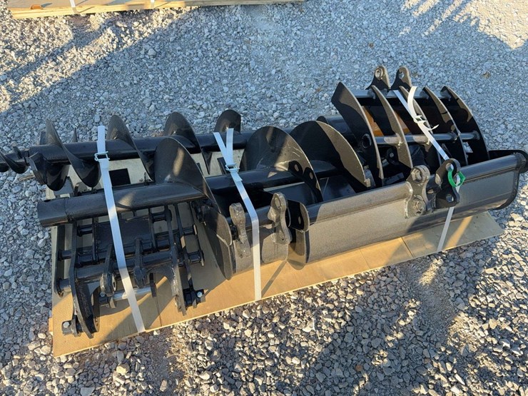 future-qty-(8)-excavator-attachment-image-1