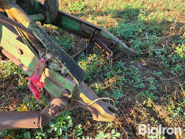 john-deere-7-image-13