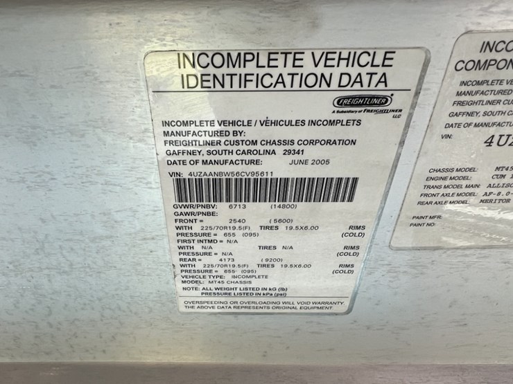 2006-freightliner-mt45-image-36