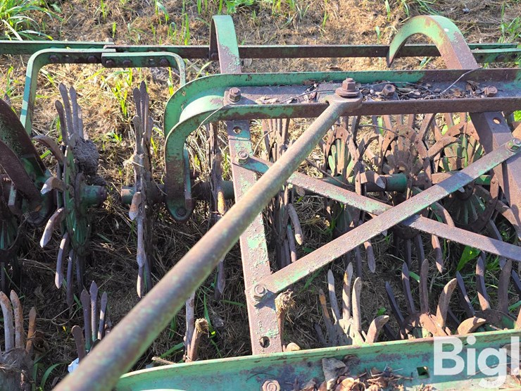 john-deere-7-image-16