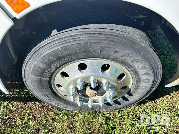 2013-kenworth-t370-image-46