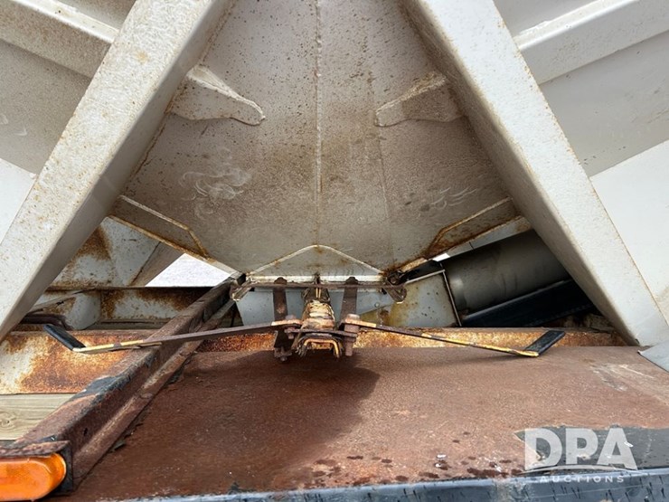 1992-international-9400-image-36