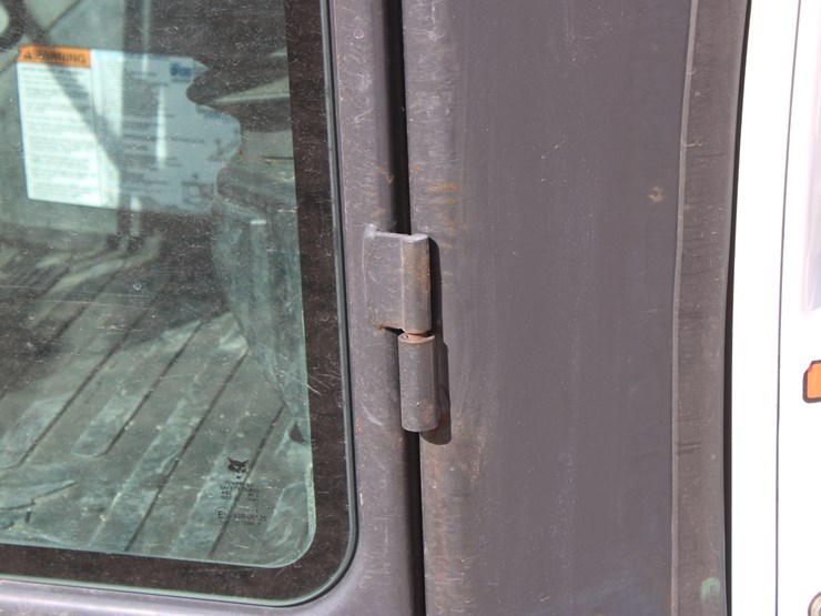 2016-bobcat-e32i-image-31