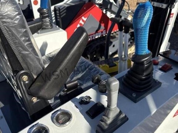 2025-battler-et15h-6-mini-excavator-image-9