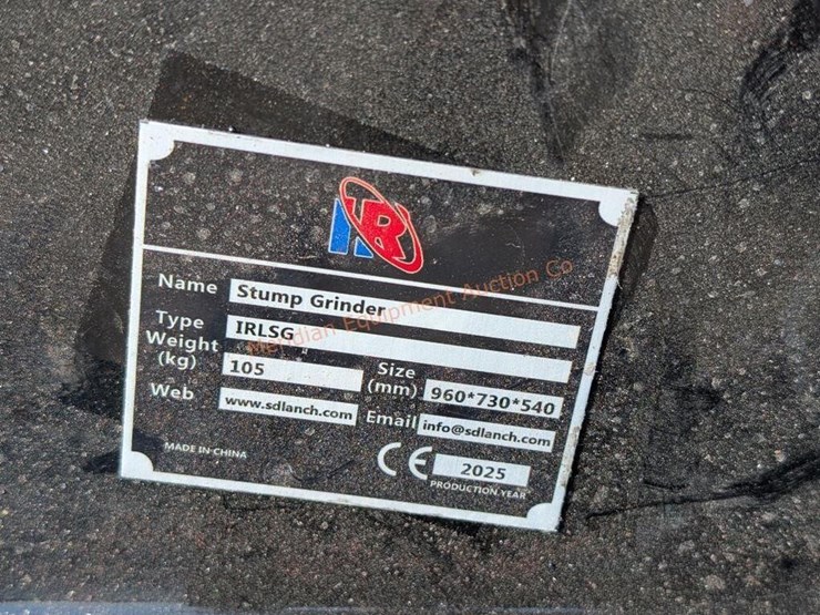 ir-mini-skid-steer-hedge-trimmer-image-10