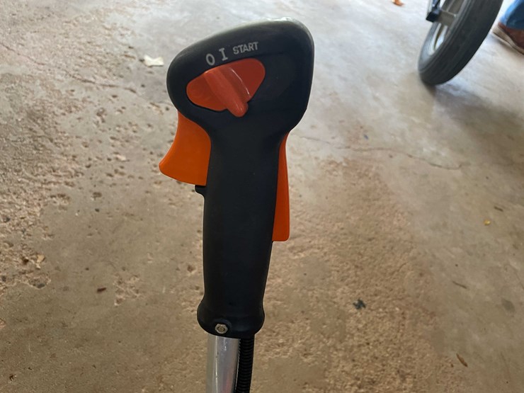 #6631-•-stihl-fs80-brush-cutter-image-15