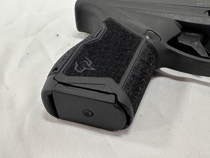 #2025-00059-•-taurus-gx4-pistol-image-52