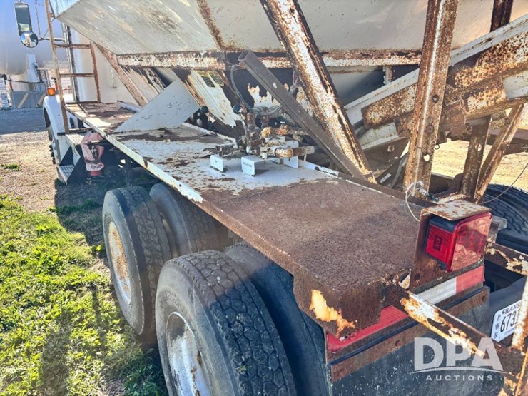 2007-kenworth-t800-image-34