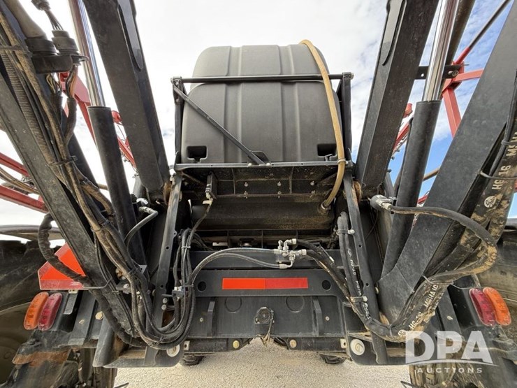 2020-case-ih-trident-5550-image-31