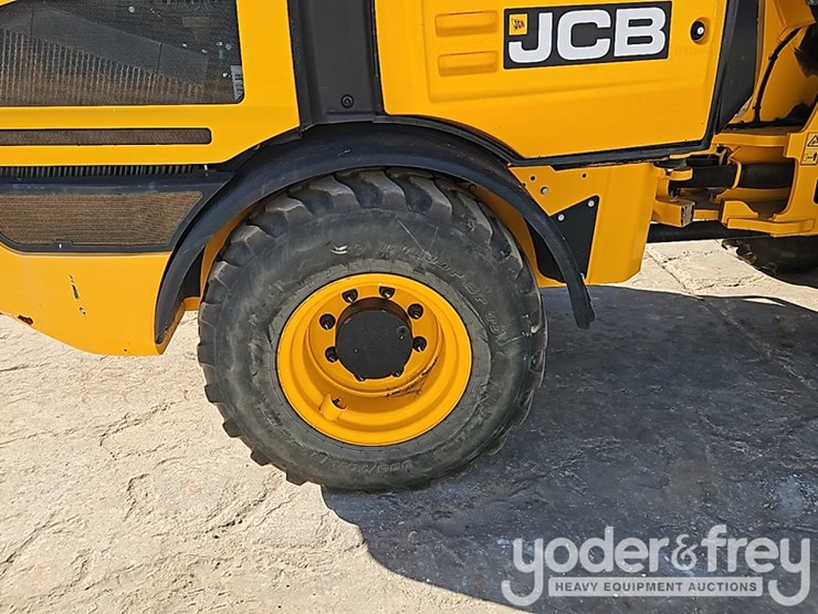 2023-jcb-407-image-7