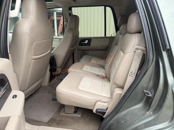 2003-ford-expedition-image-17