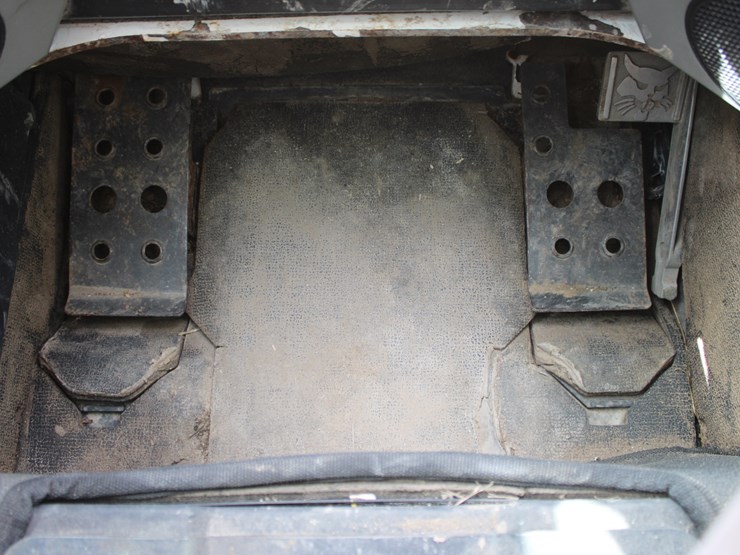 bobcat-t870-image-74