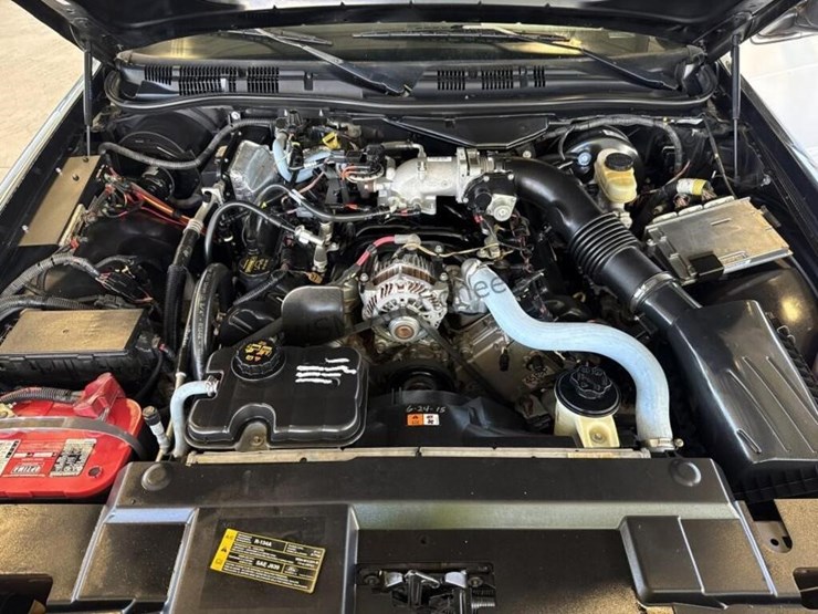 2009-ford-crown-victoria-sdn-image-15