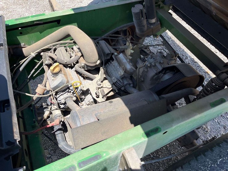 2010-john-deere-gator-image-7