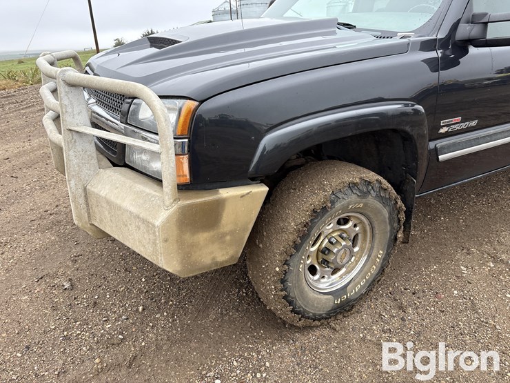 2003-chevrolet-silverado-2500-image-12