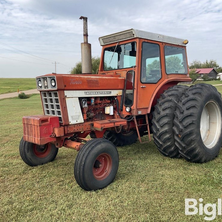 1974 INTERNATIONAL 1066