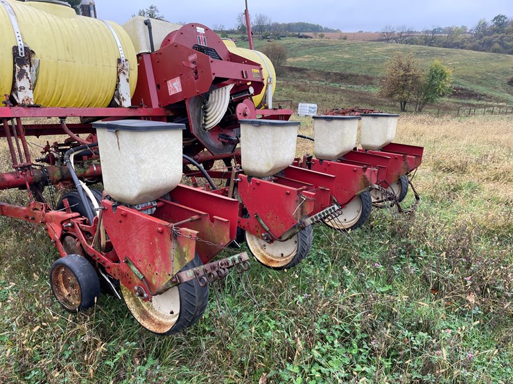 international-400-image-11