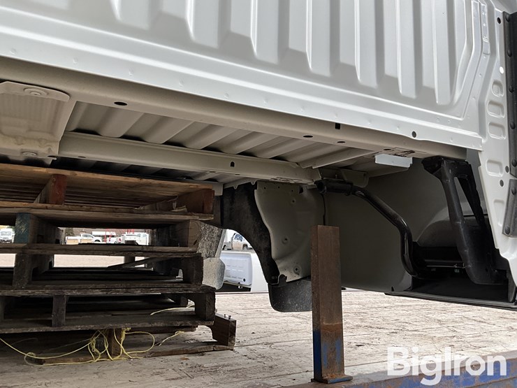 chevrolet-silverado-2500-image-16