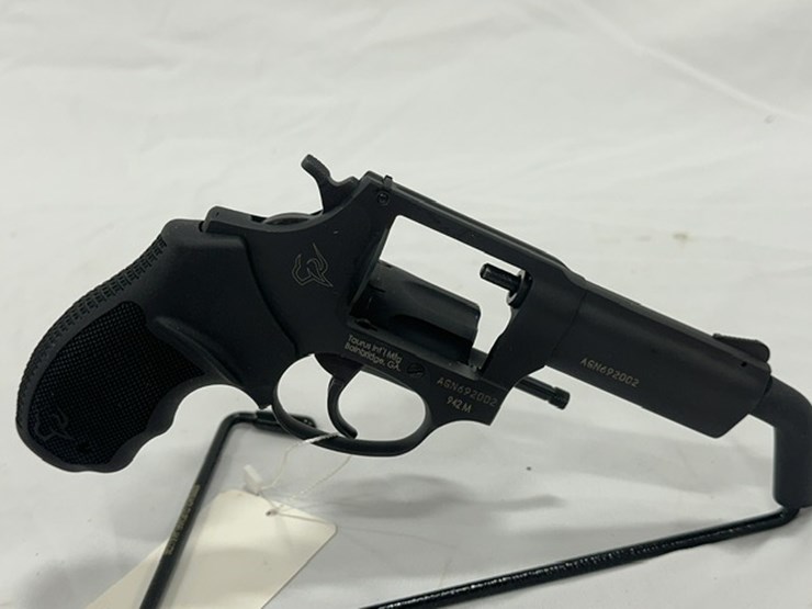 #2025-00067-•-taurus-942m-revolver-image-32
