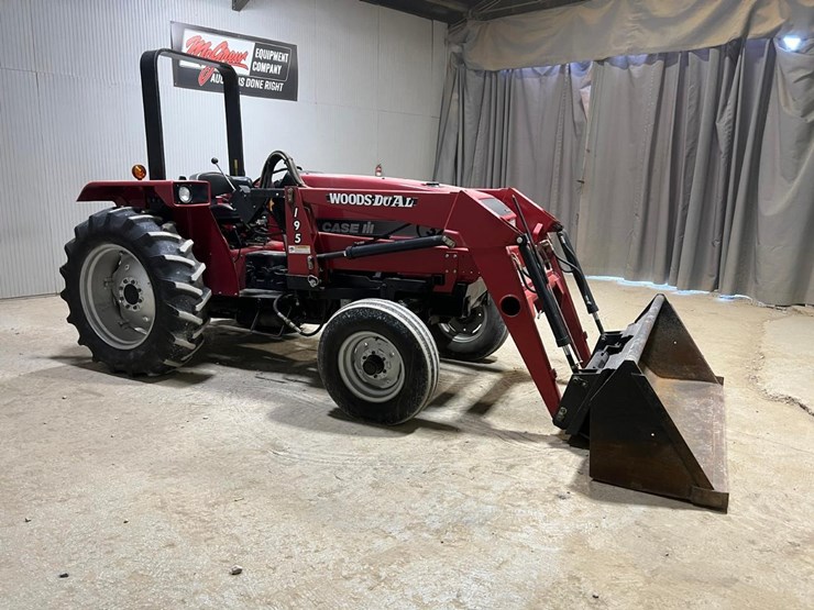 case-ih-3220-image-6