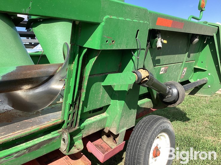 2011-john-deere-608c-image-17