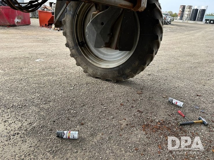 2015-ag-chem-rg1100b-image-22