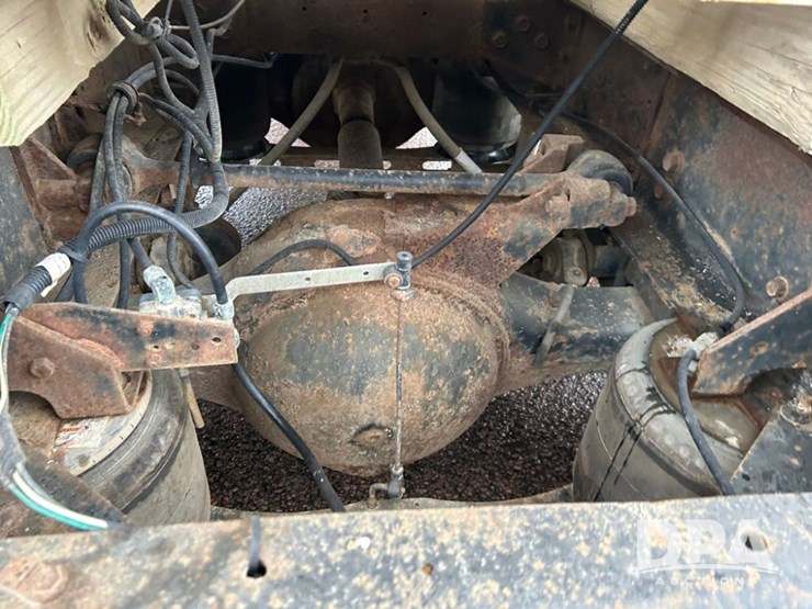 1992-international-9400-image-41