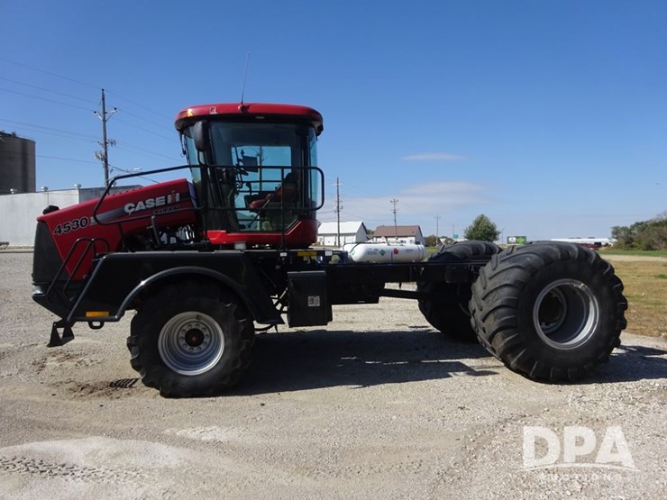 2011-case-ih-titan-4530-image-30