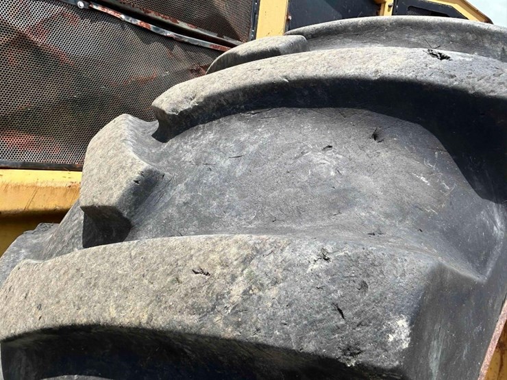 2013-tigercat-720e-image-15