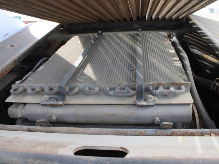 bobcat-t870-image-37