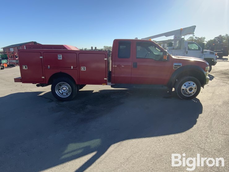 2010-ford-f550-xlt-image-4