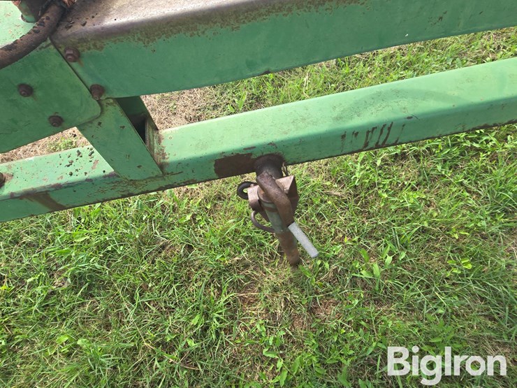 john-deere-38-image-17