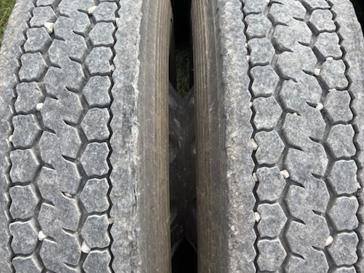 2015-kenworth-t880-image-9