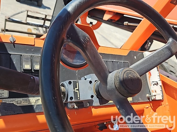 2018-sky-trak-6042-image-25