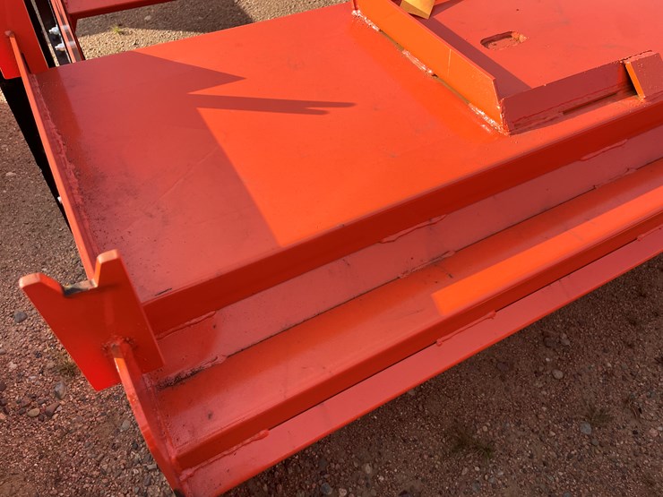 #4070-•-8'-hd-snow-pusher-attachment-image-3