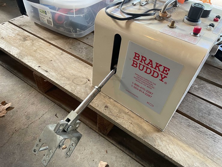 #6617-•-rv-tow-car-brake-system-image-9