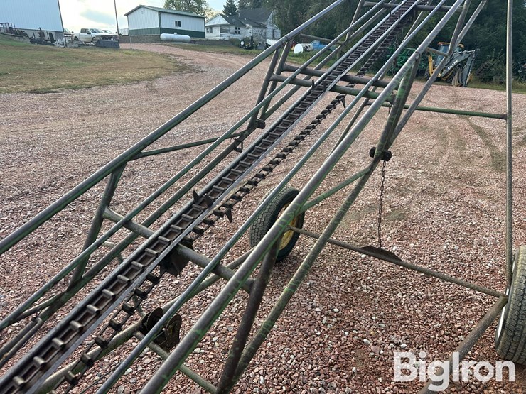 john-deere-200-image-16