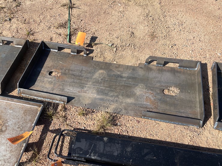 #4130-•-universal-adaptor-plate-image-1