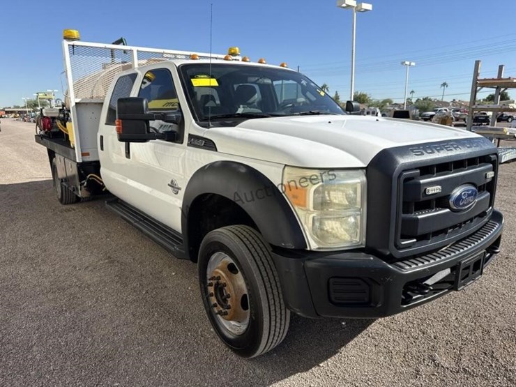2013-ford-f550-image-4
